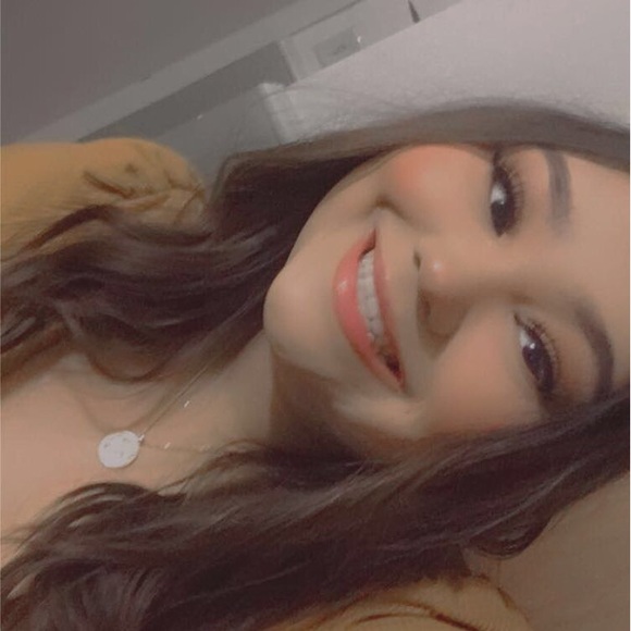 Meet your Posher, Rhianna - Picture 1 of 3